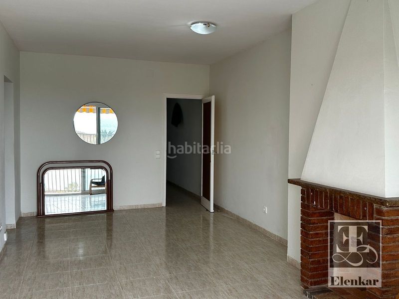 Foto bf9d5f1d-3ab6-4aef-8448-11014f24d87a. Pis a Segur Platja Segur de Calafell