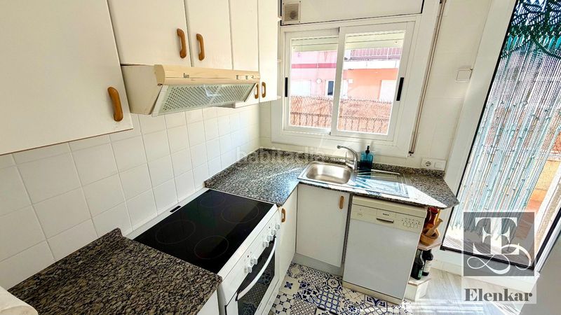 Foto f3ffde74-5f70-40aa-b06d-47634a46f4ad. Àtic a Cunit residencial Cunit