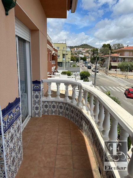 Foto 59e0b8c1-2301-4d0d-8931-77e6762b279a. Casa amb aparcament a Segur de Calafell nucli urbà Segur de Calafell