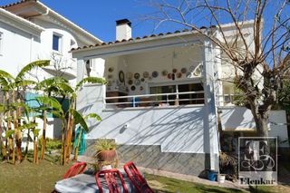 Chalet  Gregal. Chalet independiente en el mas mel de calafell  a tan solo 450 m
