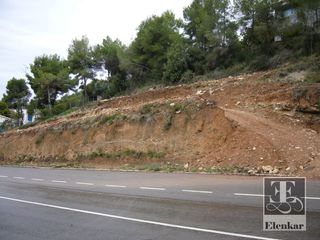 Finca rústica  Gladiol. Parcela urbanizable