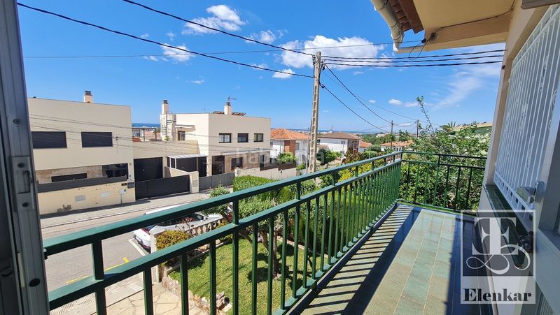 Foto a00b187f-f58c-47c5-9b94-d7b03bdbf9c1. Casa amb aparcament a Bellamar Calafell