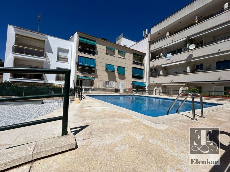 Foto a410e726-e827-46b6-953b-c81672b01db4. Pis amb aparcament piscina a Calafell platja Calafell