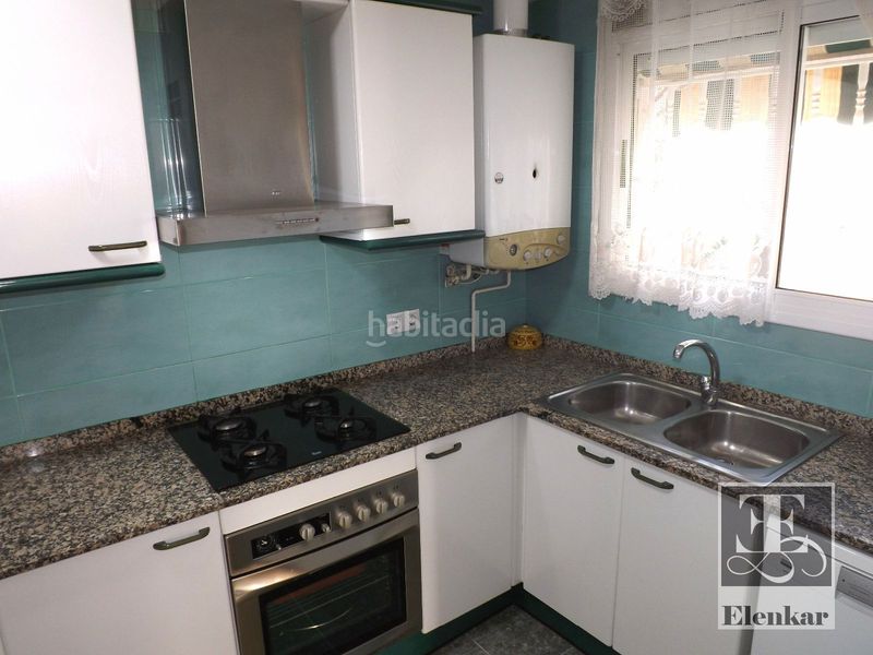 Foto 1b9b1289-2775-424e-a1be-12bbbe60a32a. Pis amb calefacció aparcament a Segur de Calafell nucli urbà Segur de Calafell