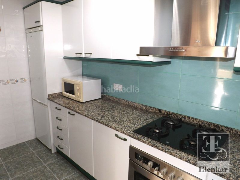 Foto a2b8d5f6-a879-4f40-b75e-e30f04946406. Pis amb calefacció aparcament a Segur de Calafell nucli urbà Segur de Calafell