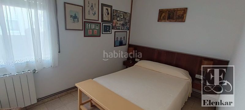 Foto 0e57ea2e-aa17-4e2a-8e7e-89f82b3a47a2. Casa adossada amb calefacció aparcament a Sant Salvador Coma-ruga