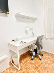 Casa en Avenida de los jeronimos 19-17. Casa en venta: rentabilidad asegurada a pasos de la universidad
