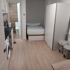 Location Studio  Calle santiago apóstol. Estudios en guadalupe