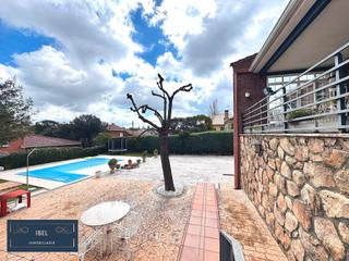Xalet  Calle albniz. Chalet independiente con piscina en urbanizacin montecaldern,