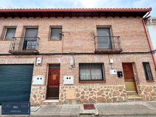 Dplex  Calle el salto. Venta de dplex 4 habitaciones en el centro de el casar.