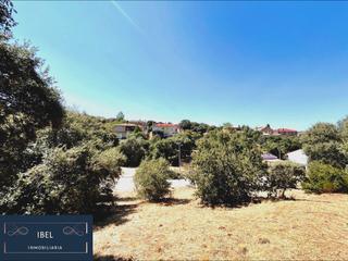 Terreno residencial  Calle del pino 434. Parcela de 883 m en urbanización nuevo mesones en el casar.