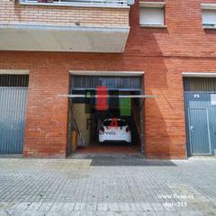 Car parking in Campclar. Garaje versátil en campo claro