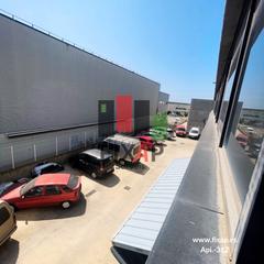 Nave industrial en Constantí. Amplia nave con oficinas y parking en venta en constantí