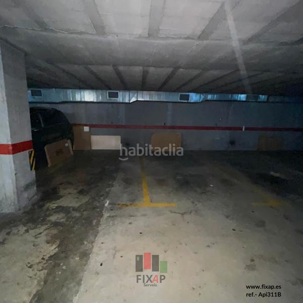 Foto 131677be-335a-4791-a987-95a05d9f40fb. Autoparkplatz in Centre Reus