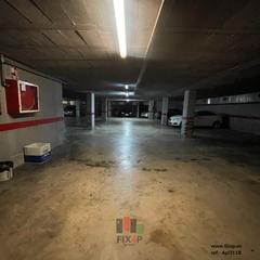 Aparcament cotxe  Carrer escultor rocamora. Se venden dos plazas de aparcamiento en la calle escultor rocamo
