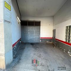 Parking coche  Carrer escultor rocamora. Se venden dos plazas de aparcamiento en la calle escultor rocamo