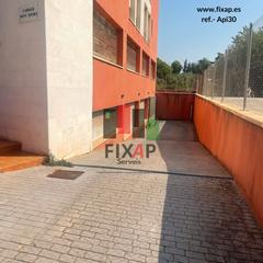 Lloguer Aparcament cotxe a Carrer sant isidre 4. Plaza de aparcamiento en alquiler en constantí – ideal para coch