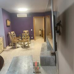 Etagenwohnung  Carrer sant sebastià. Amplia vivienda familiar en zona residencial de constantí