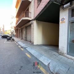 Aparcament cotxe  Carrer del monestir de poblet. Plaza de parking + trastero  en monestir de poblet.- reus