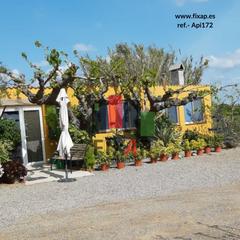 Country house in Avinguda de tarragona s / n. Chalet con terreno y espacios para emprender – a 5 min de reus