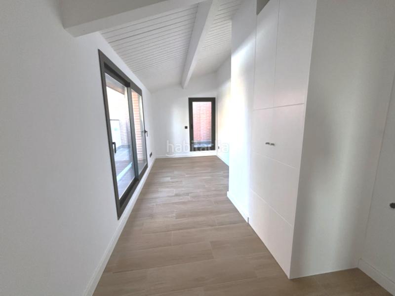 Foto 245caad9-0046-40f1-8596-7c859ff9bfc1. Piso ático dúplex zona centro , 100 m2, terraza 45 m2, 3 hab., 2 baños, buhardilla. en Sabadell