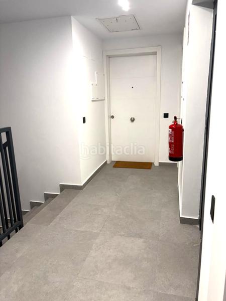 Foto 371a5051-44c8-4003-bf4d-bafad026a961. Piso ático dúplex zona centro , 100 m2, terraza 45 m2, 3 hab., 2 baños, buhardilla. en Sabadell