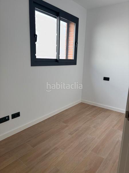 Foto b5d8d27d-bf94-47e0-9933-4da93ddb39ee. Piso ático dúplex zona centro , 100 m2, terraza 45 m2, 3 hab., 2 baños, buhardilla. en Sabadell