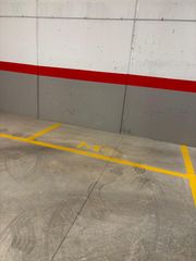 Aparcament de moto a Carrer de Borgonyó 10