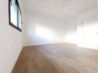 Appartement à Estruch-Eixample. Piso dúplex en venta en zona eixample el prat del llobregat, 3 h