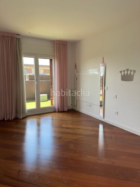 Foto bb3ee59e-c444-46d5-9ba9-68ae93a9ad80. Xalet amb xemeneia calefacció aparcament piscina a Ciudalcampo
