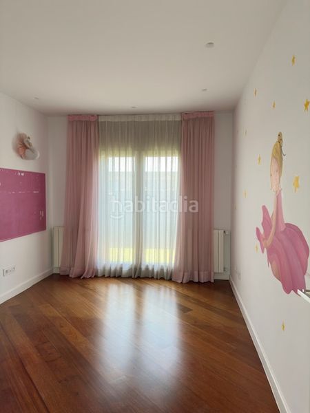 Foto e5f59b5f-ea99-4db9-bd9e-12fae965844e. Xalet amb xemeneia calefacció aparcament piscina a Ciudalcampo