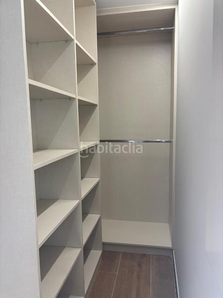 Foto af5b6348-014a-4b3d-862a-4f5fbb654dd6. Miete zweistöckige wohnung mit heizung in Campus Norte - San Caetano Santiago de Compostela