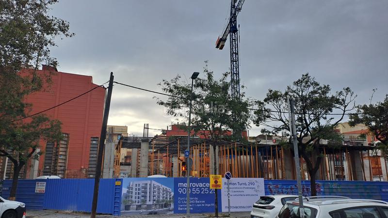 Foto ab945eae-f5e4-4961-a535-d0550da32a24. Locale commerciale 152m<sup>2</sup> in ramón turró 290 in Poblenou Barcelona