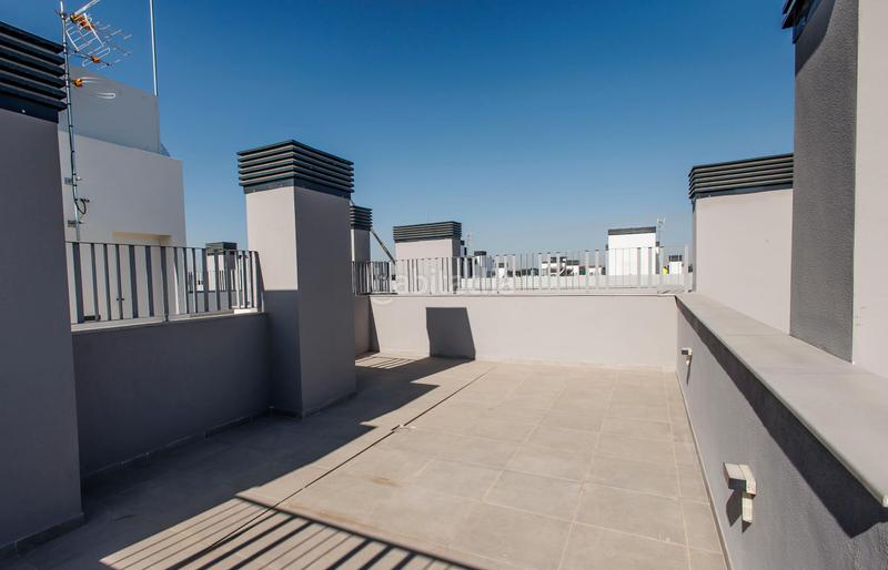 Foto 9793ef51-f888-43e4-b690-692c333b374c. Appartement 121m<sup>2</sup> dans parcela r. del supdbp palmas altas. calle rodas. Sevilla dans Sevilla