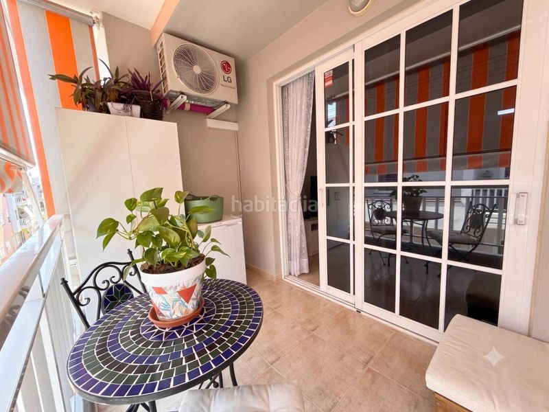 Foto 0afb1e8e-55cd-4797-ae03-9a55a1e5425e. Pis a calle paseo areca 1 a Las Rosas Arona