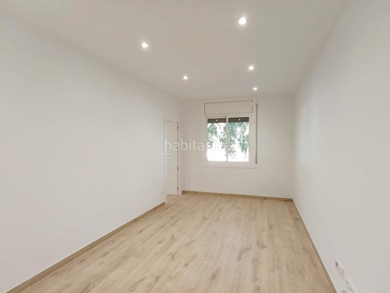 Foto 9f134a80-95b1-4912-9b19-536f63624143. Alquiler piso en Prosperitat Barcelona