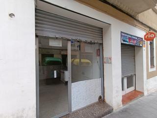 Lloguer Local Comercial  Carrer santiago apstol. Local de 20 metros cuadrados en torrassa
