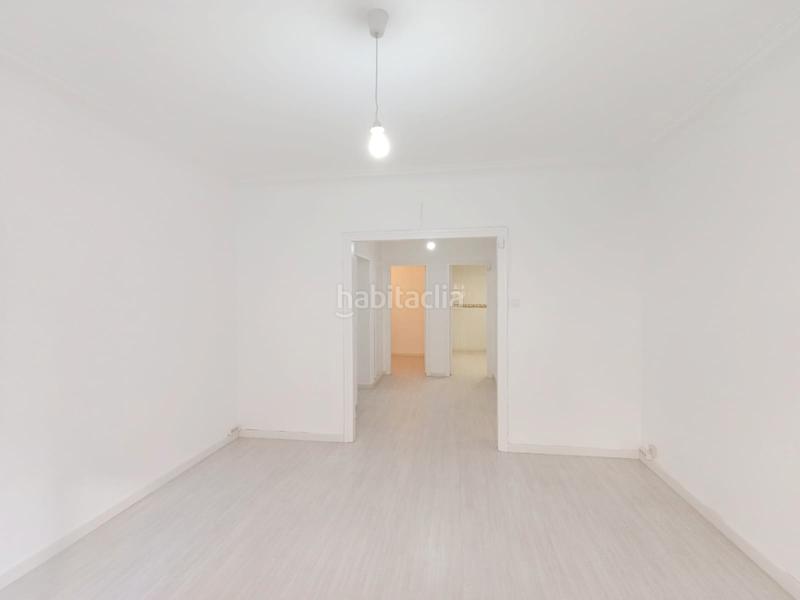 Foto 41b12168-41d2-42cc-8f86-717a26f8b8cb. Alquiler piso en Sant Andreu de Palomar Barcelona