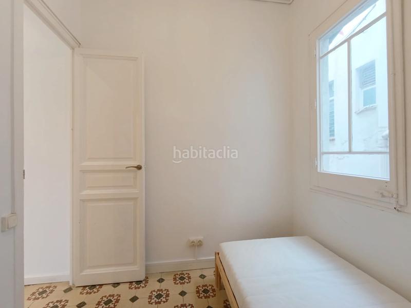 Foto ccc8e08f-0d62-4a5e-acd5-0d56cda20b9c. Alquiler piso  de 2 habitaciones en sagrada familia en Barcelona