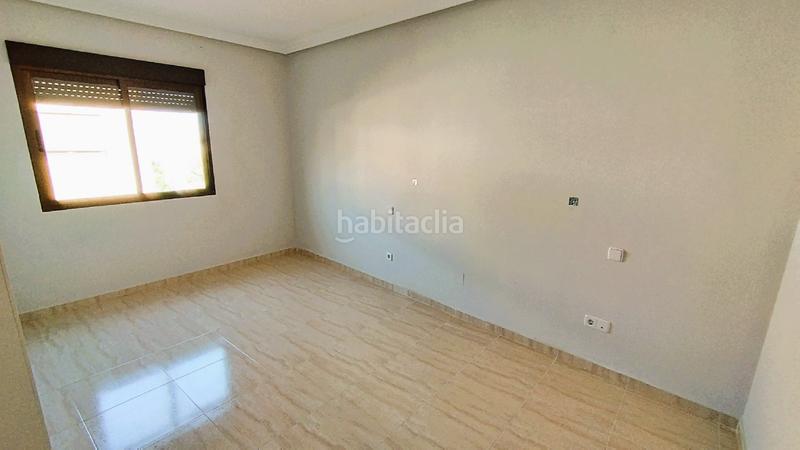 Foto b49370a4-294e-42cc-a58f-7a7d948d13e6. Piso  zona centro en Consuegra