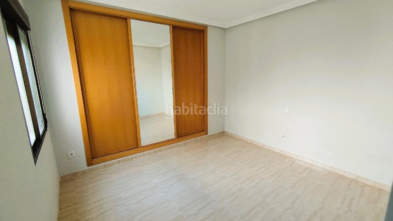 Foto bc3b3260-2cd1-428b-b30a-ee10054e2b63. Piso  zona centro en Consuegra