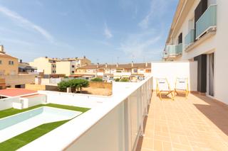 Pis  Carrer de la república. Piso con gran terraza en sant martí sarroca.