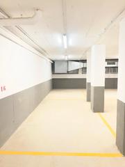 Aparcament cotxe a Carrer de la repblica 93. Plaza de parking doble en venta  sant mart sarroca (22 m)