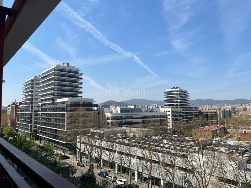 Foto a064e2e4-dc42-40f0-a877-5ed892bac517. Dúplex amb calefacció a La Verneda - La Pau Barcelona