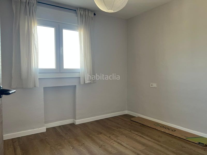 Foto acbd58ae-8fb3-4b9b-b507-779a19eeff8e. Dúplex amb calefacció a La Verneda - La Pau Barcelona