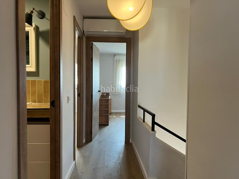 Foto f78334b4-93f0-48e5-9e2c-773d012b1723. Dúplex amb calefacció a La Verneda - La Pau Barcelona