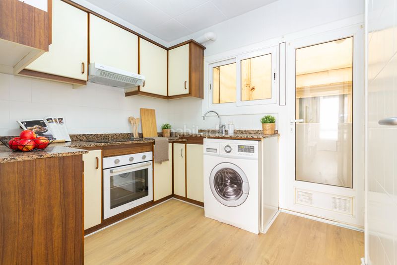 Foto fc121eb2-fef0-48d8-8a67-3b4d4da865e6. Pis amb calefacció a Egara Terrassa