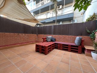Flat  Carrer de marinel·lo bosch. Piso de 79 m² con patio privado en les escoles