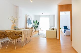 Dplex  Carrer de la repblica. Dplex reformado con terraza en edificio con piscina, ascensor y