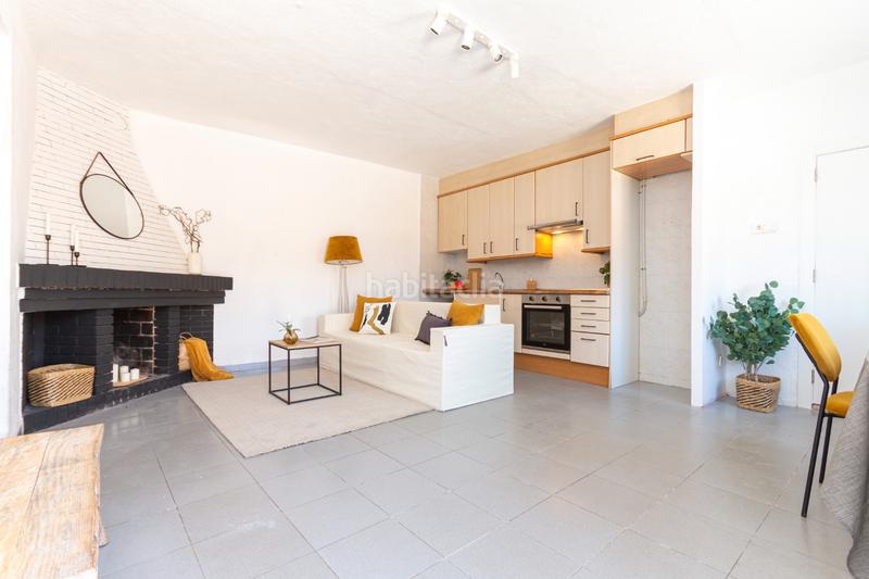 Foto 4bcd43c3-35c2-44e1-9688-03d3eccf3936. Casa aparellada amb xemeneia a Castellnou-Can Mir-Can Solà Rubí